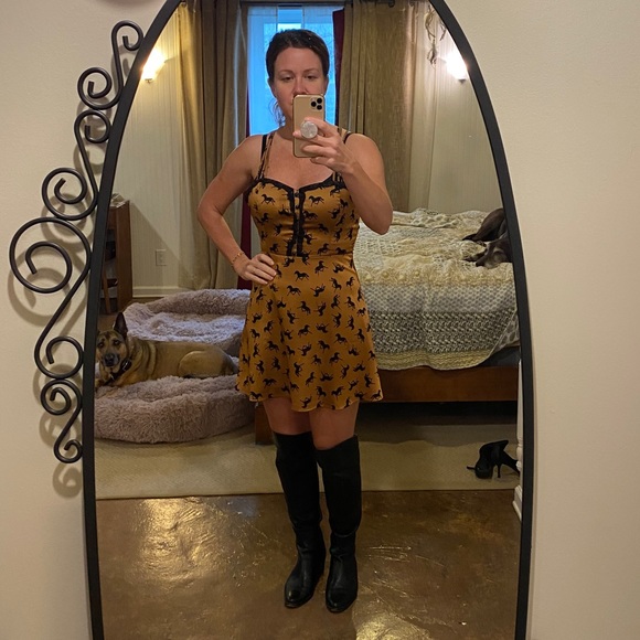 Adorable copper fit flare mini dress with horses - Picture 2 of 7